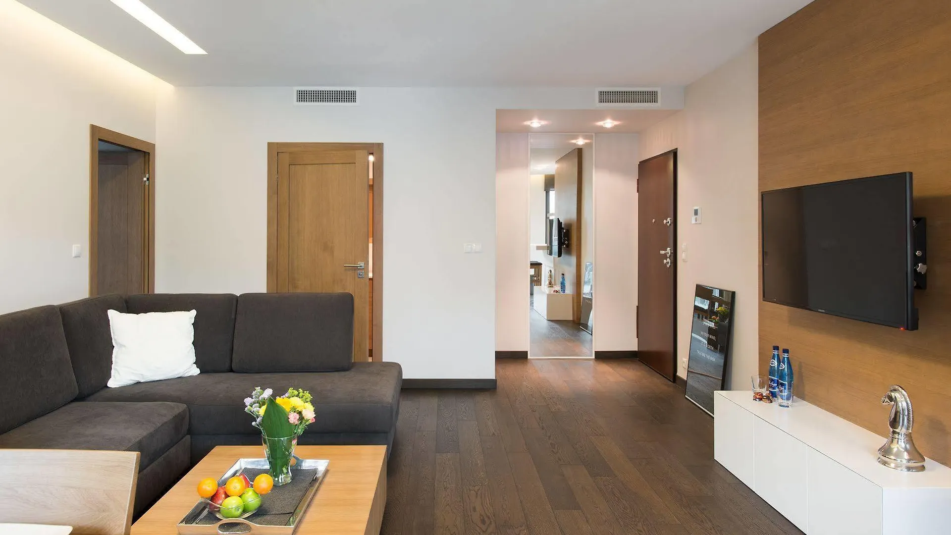 Royal Wawel Castle Luxury Apartments Krakow Poland